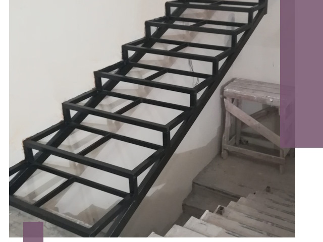 Демонтаж лестниц на металлокаркасе в Красноуфимске: быстрый вывоз и разбор