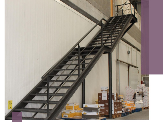 Лестницы для производства в Красноуфимске — изготовление и монтаж