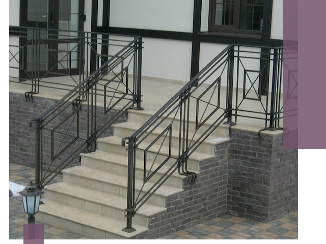 Перила для крыльца в Красноуфимске — монтаж, изготовление и установка