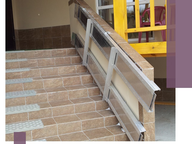 Откидные пандусы под ключ в Красноуфимске — монтаж и демонтаж