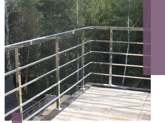 Парапеты из нержавеющей стали в Красноуфимске — изготовление и монтаж